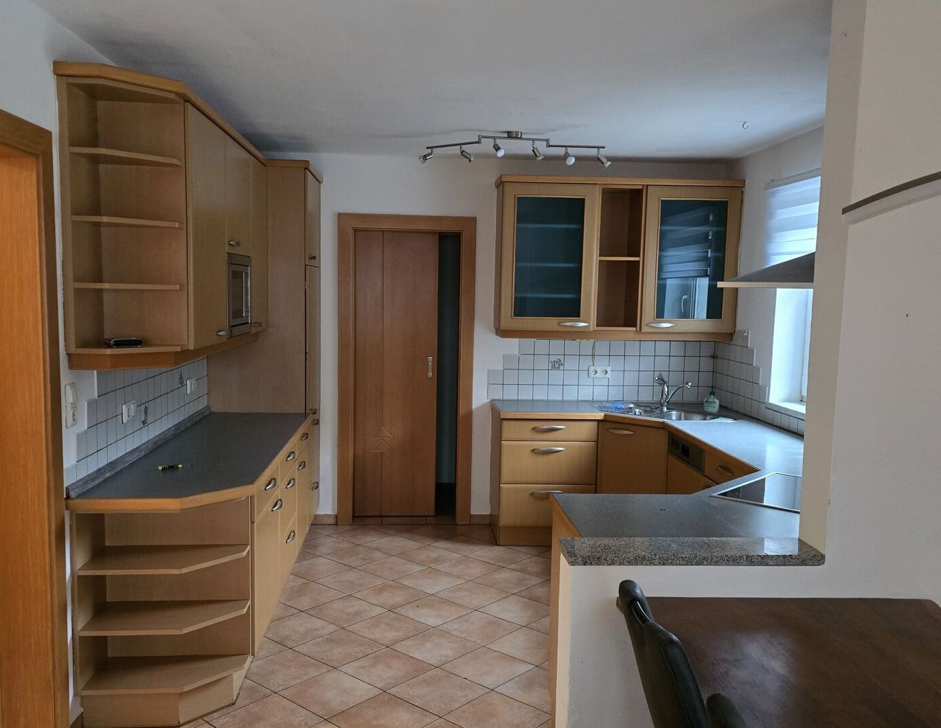 Sie suchen Ruhe und Entspannung, dieses Wohnhaus bietet beides.