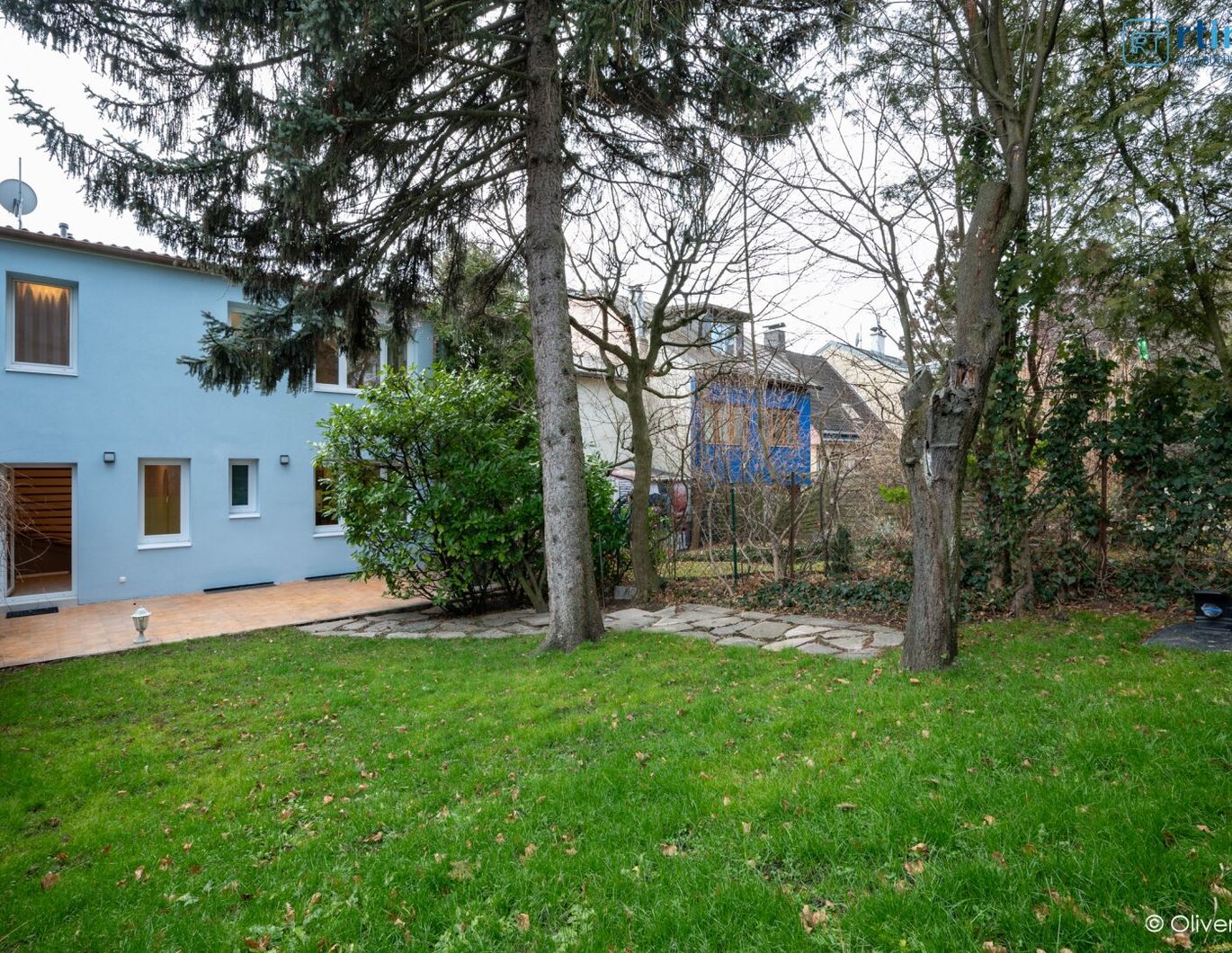 HAUS mit GARTEN UND VIELEN MÖGLICHKEITEN ALS WOHNHAUS ODER BÜRO-WOHNHAUS