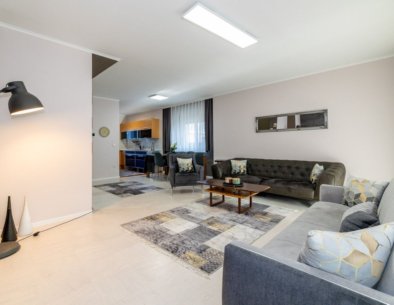 ACHTUNG BESTPREIS | Ein Zuhause das alles kann | Erstklassige Doppelhaushälfte in der Naturparkgemeinde Mannersdorf | 5 Zimmer | Eigengrund | 5 Stellplätze | Keller