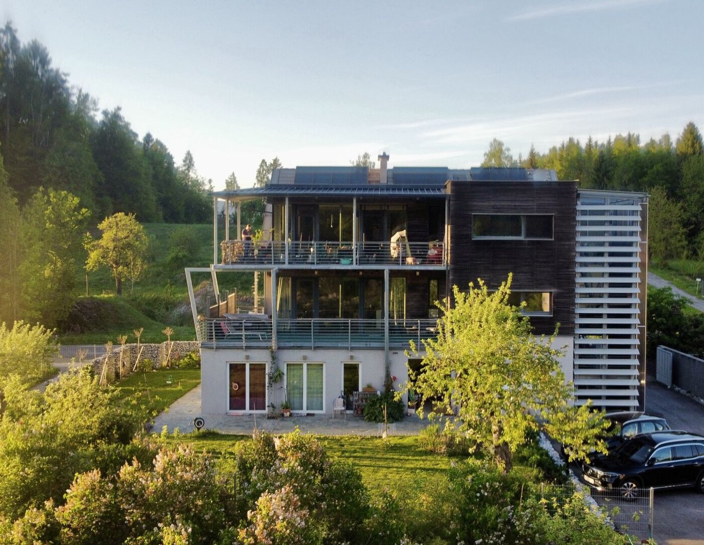 Modernes Mehrfamilienhaus am Aichwaldsee mit privatem Seezugang!