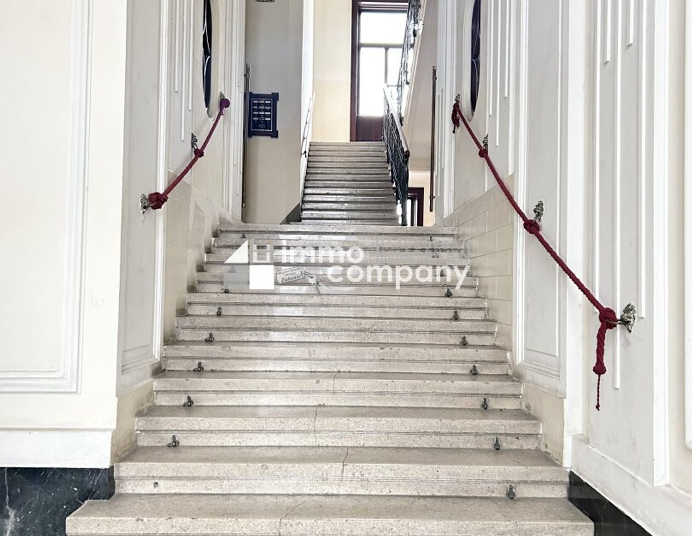 Exklusive 91m² Wohnung mit Kamin und U-Bahn-Nähe in 1070 Wien