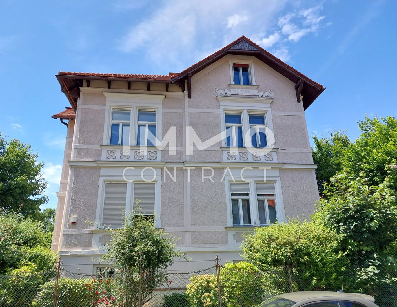 DG-WOHNUNG IN STIVOLLER ALTBAUVILLA AM FUSSE DES RUCKERLBERGES