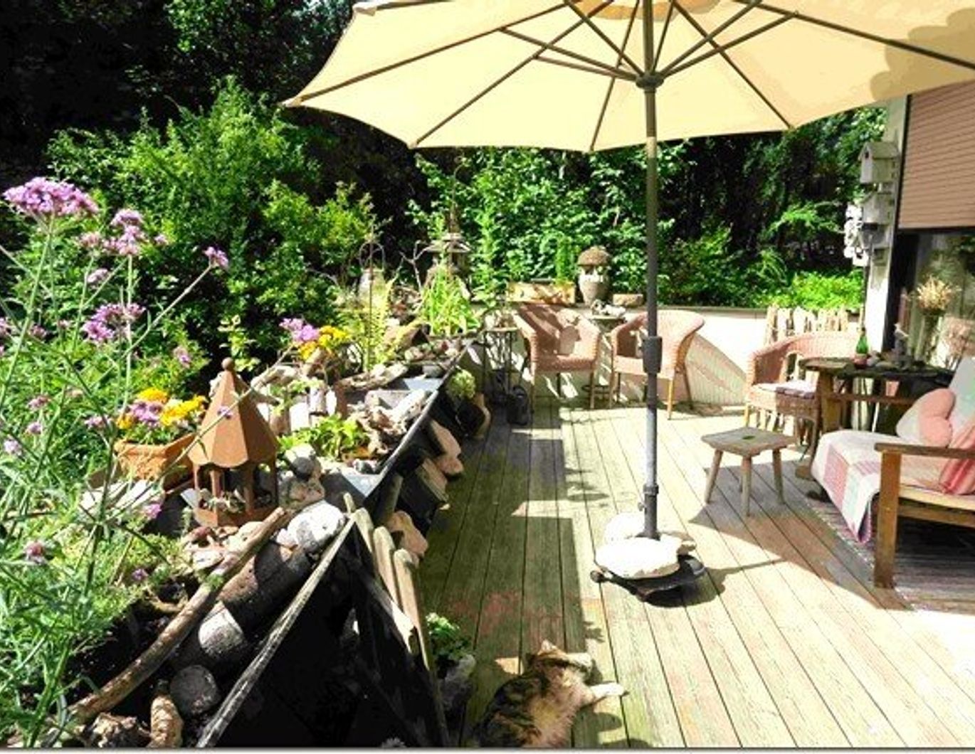 Stilvoller 2,5-Zimmer-Gartentraum in Neumarkt am Wallersee