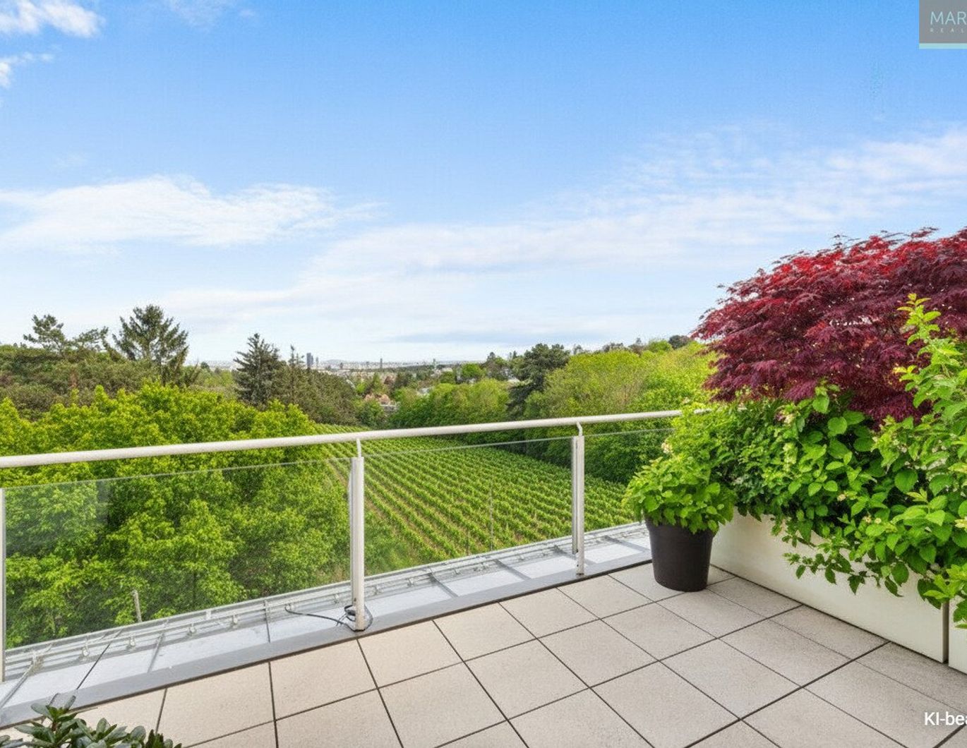 Traumhafte Terrassenwohnung in nobler Grünruhelage direkt beim Weingarten