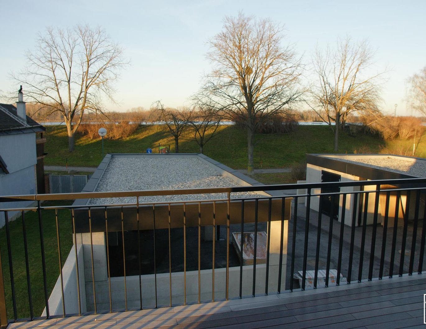 PRESTIGEWOHNUNG MIT BALKON IM ZENTRUM UND AN DER DONAULÄNDE IN LANGENLEBARN IM ERSTBEZUG INKL. HEIZKOSTEN