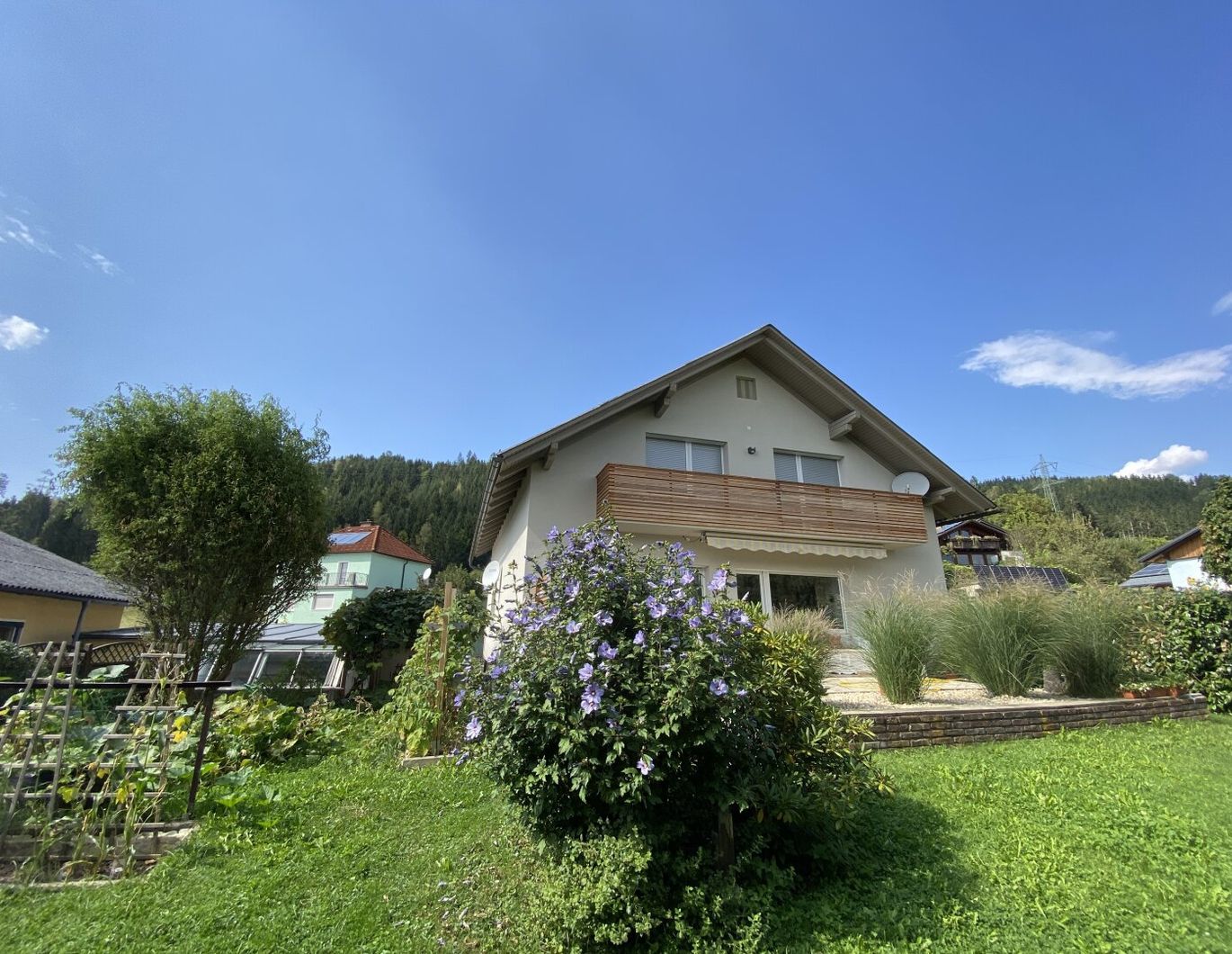 Hausetage OG mit eigenem Garten, 3 Zimmer und Balkon in ruhiger Wohnlage in Kobenz!