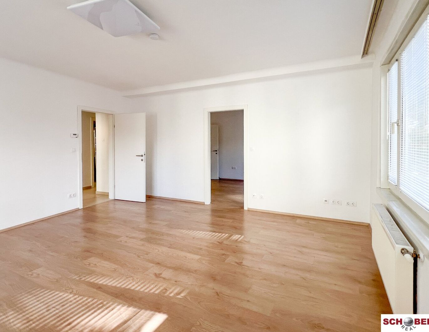 *U4-Friedensbrücke* 2 getrennt begehbare Zimmer