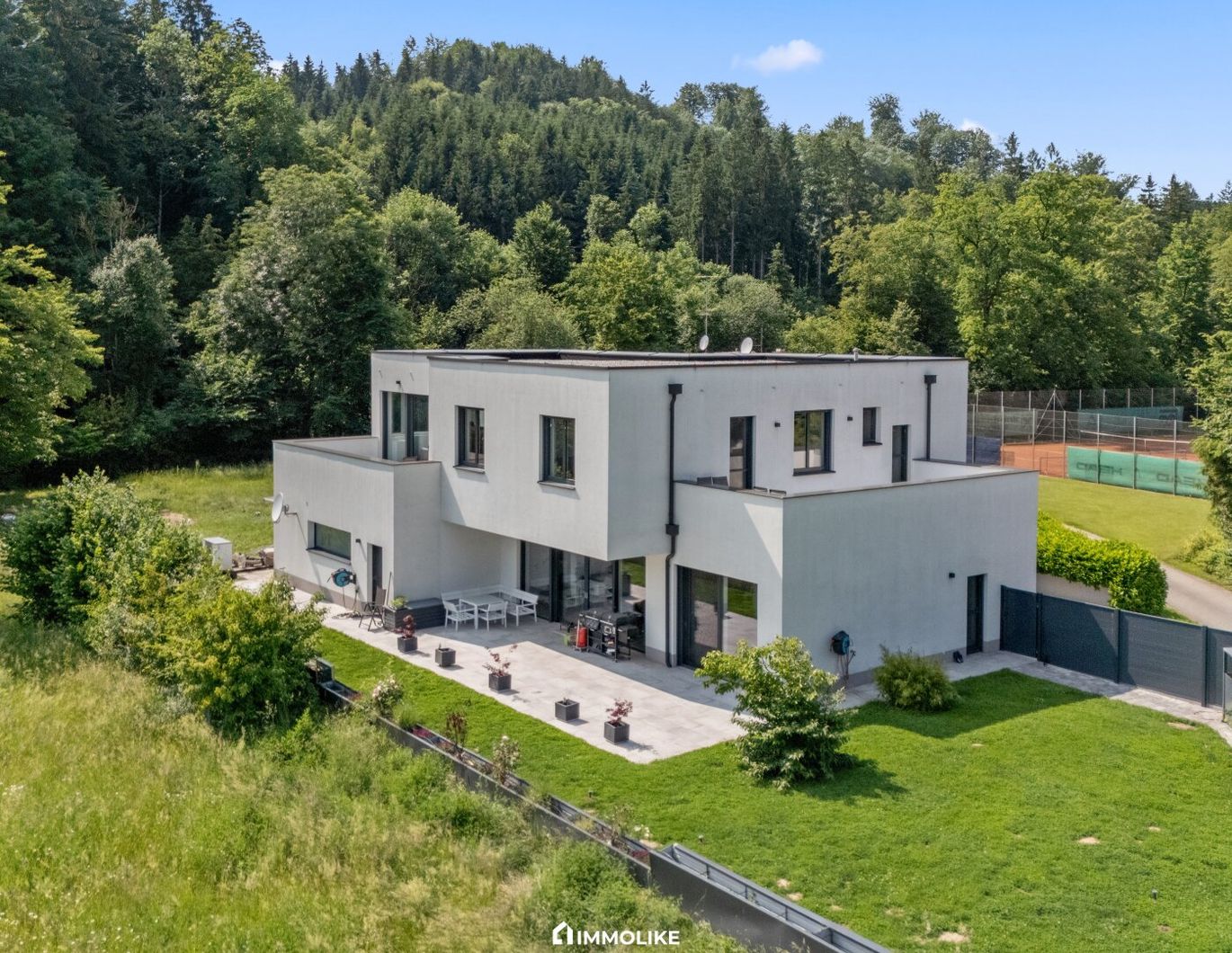 Einzigartige Luxus-Villa in Ohlsdorf - traumhafte Lage, modernes Design & großzügiger Raumkomfort