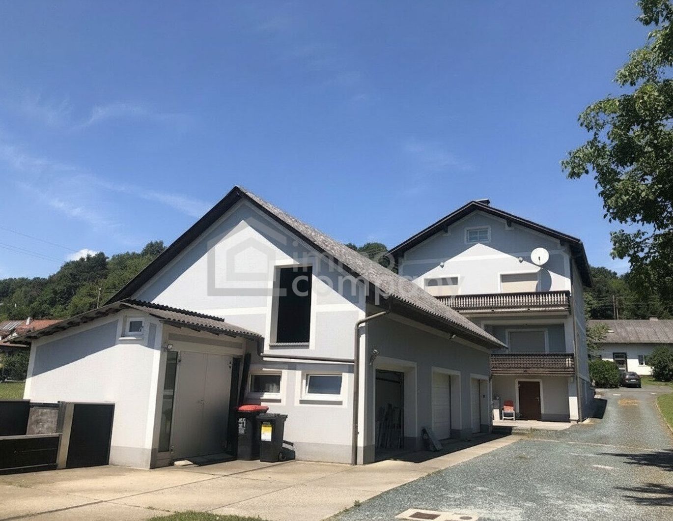 Der Hit für Großfamilien, Autoliebhaber usw. in Jennersdorf