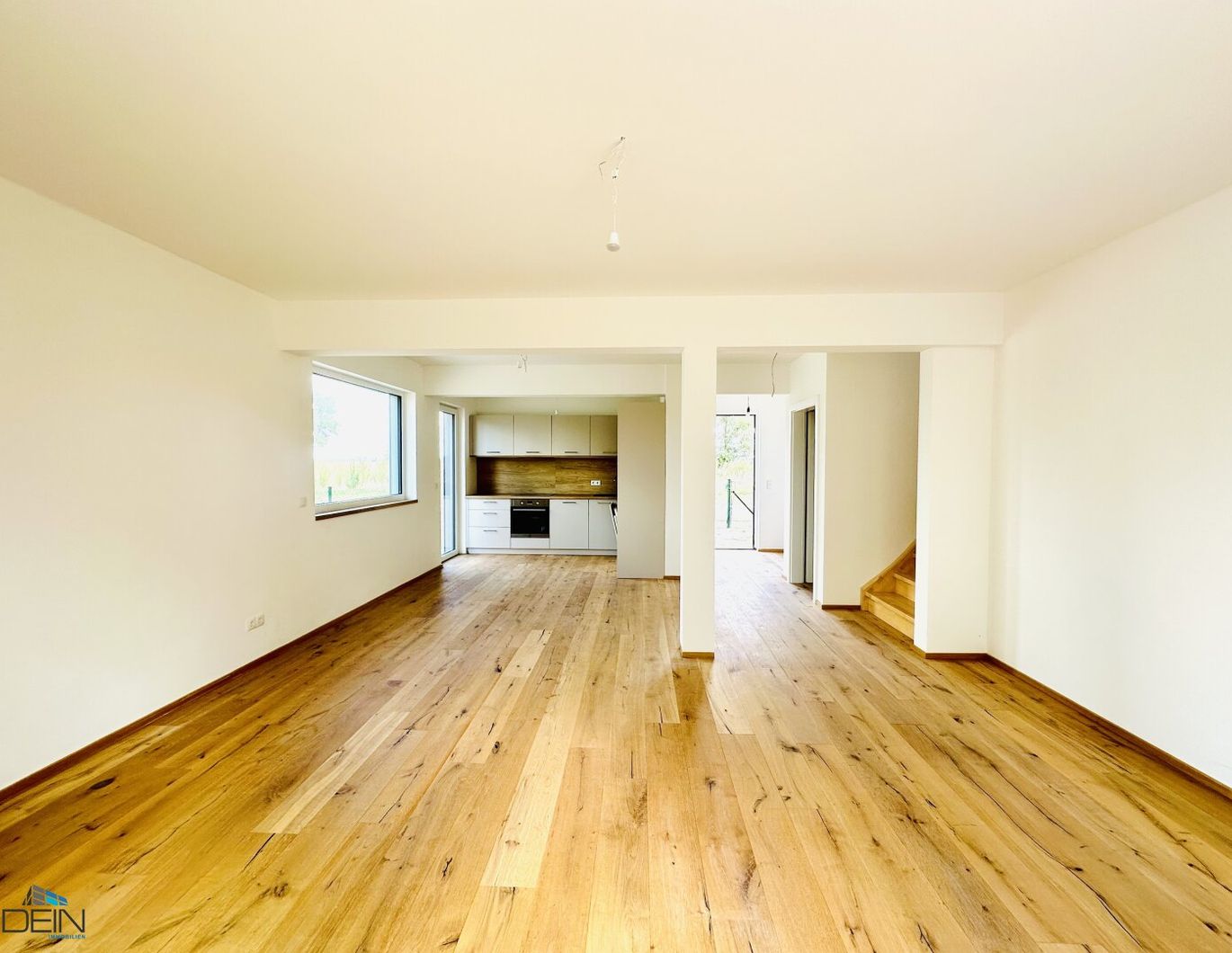 PREISREDUKTION! TRAUMHAFTE 4 ZIMMER DOPPEL-/REIHENHÄUSER MIT EIGENGÄRTEN INKL. KÜCHEN IN NEUESSLING!