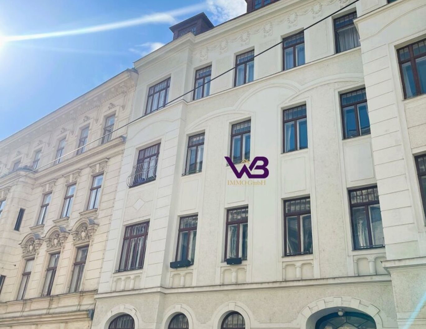 Neuer Preis-3,5-Zimmer-Altbauwohnung mit Loggia!