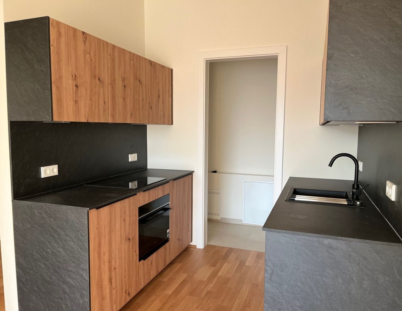 Exklusive Neubau-Mietwohnung mit unverbaubarem Ausblick - Erstbezug am Kreuzbergl