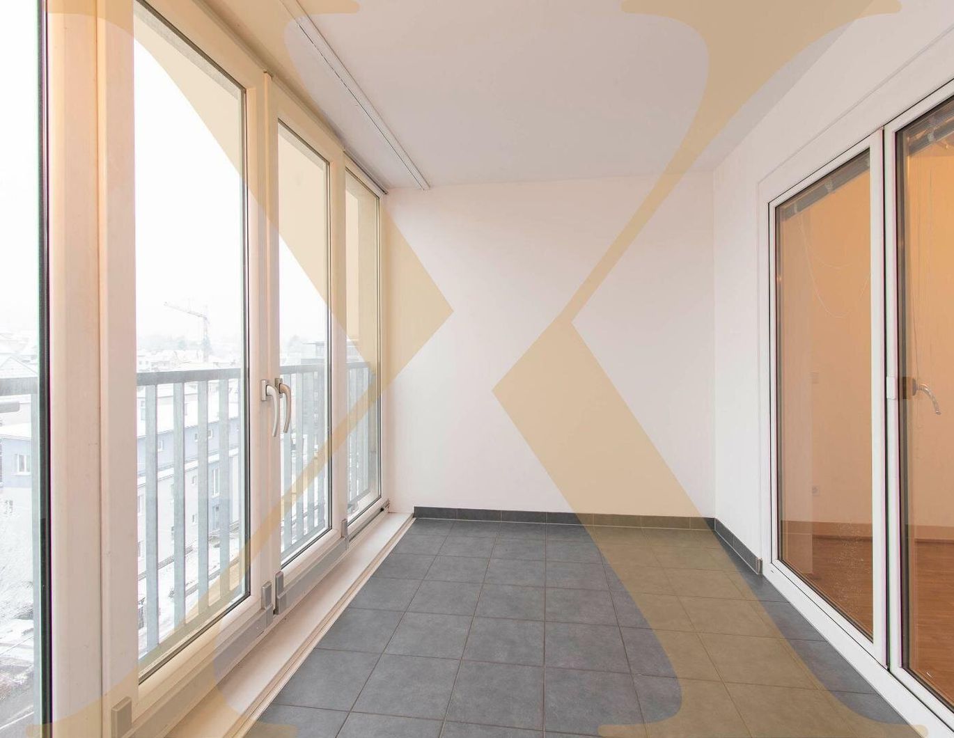 Lichtdurchflutete 2-Zimmer-Wohnung mit Loggia und vollausgestatteter Küche in Urfahr zu vermieten!