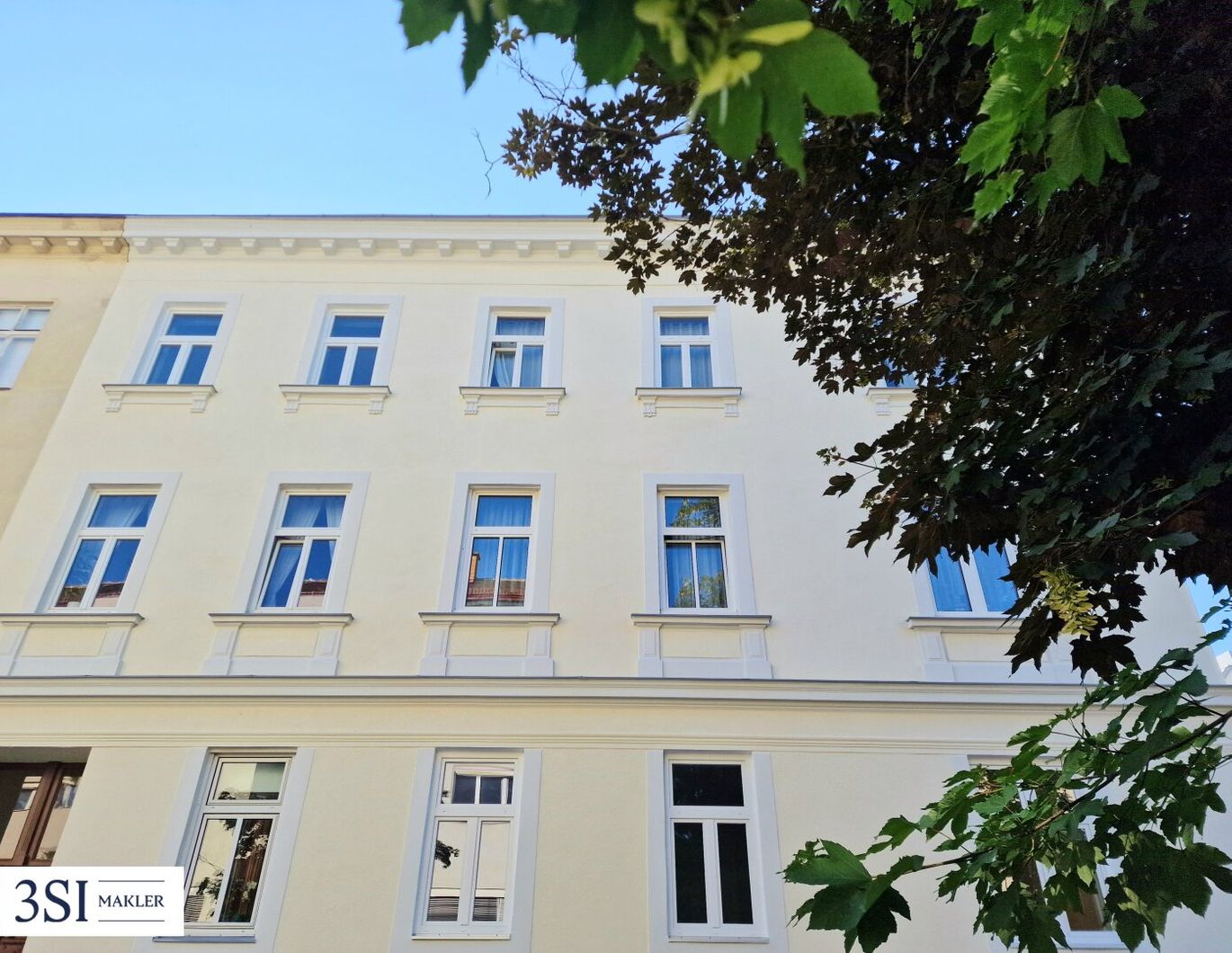 Traumhafter Stilaltbau - 3-Zimmer-Erstbezug in Grünlage