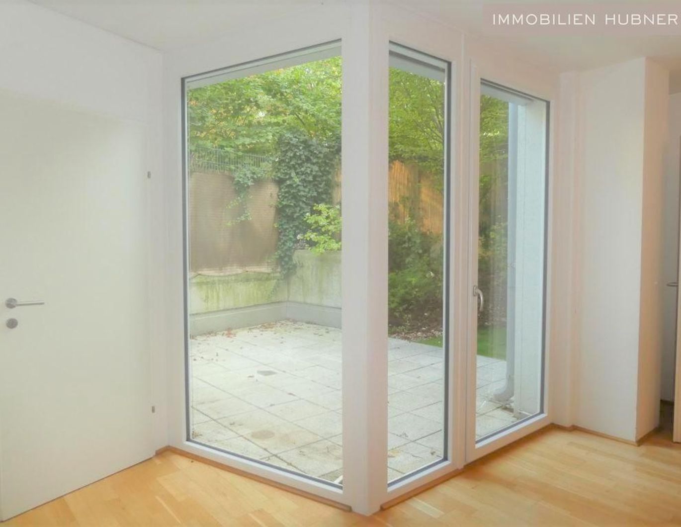 Hofseitige Gartenwohnung mit Terrasse - Traumlage Webgasse!! AB JUNI!!