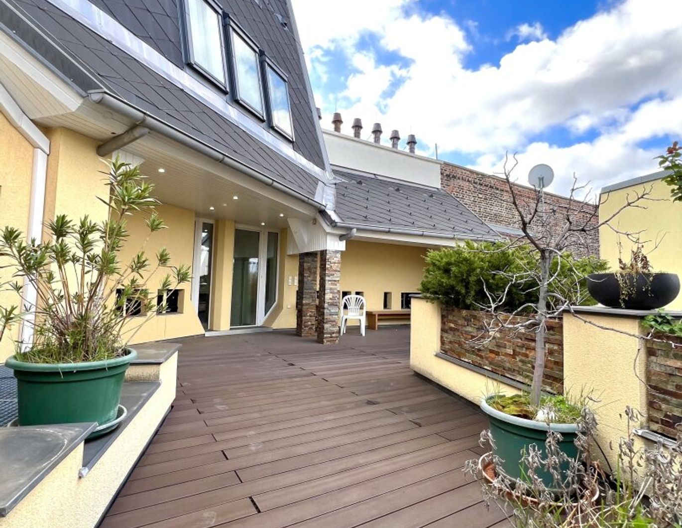 252m² Maisonette mit 44m² Terrasse nahe Naschmarkt zu mieten!