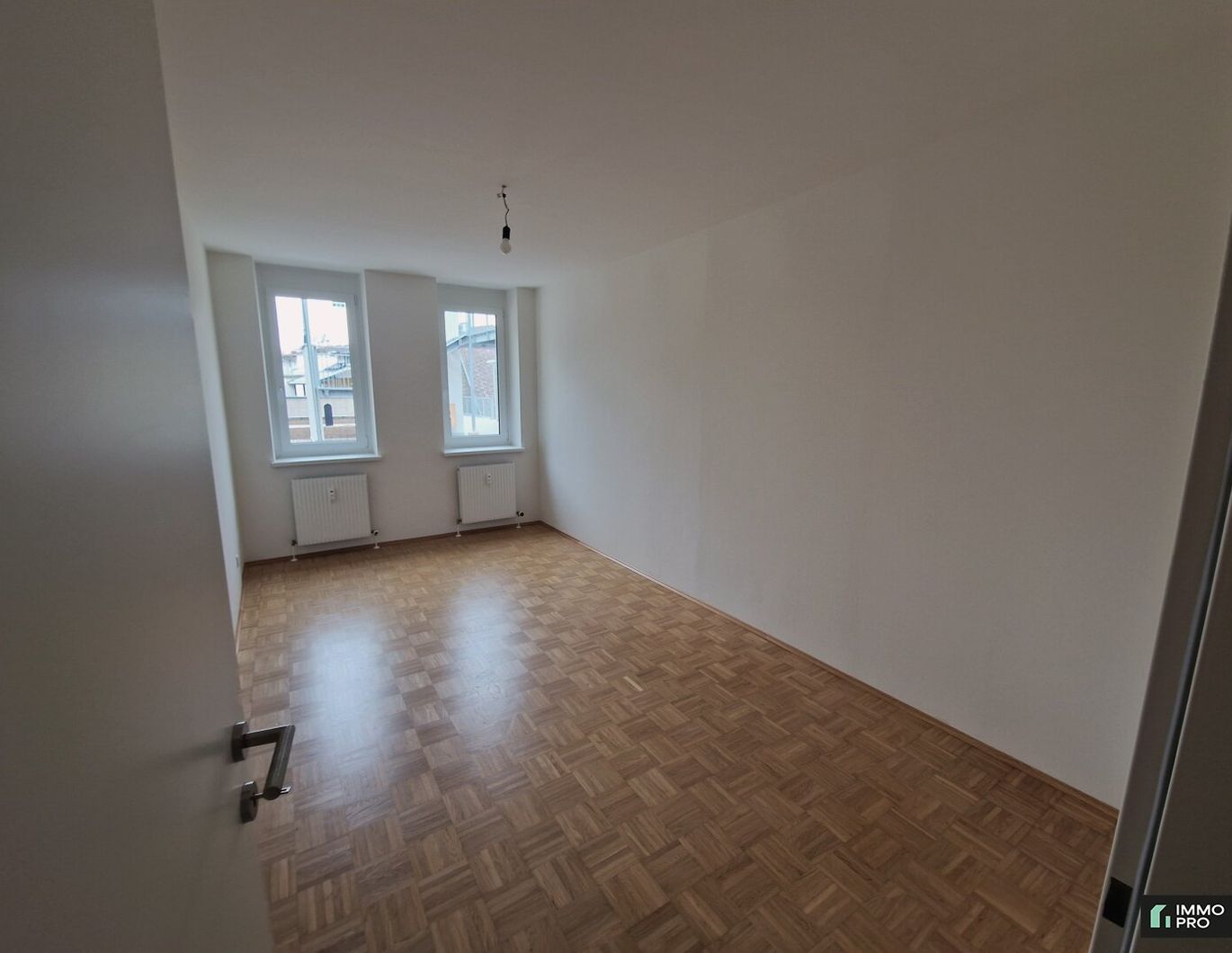 Schöne, generalsanierte 3-Zimmer-Wohnung inkl. Parkplatz - in Wildon!