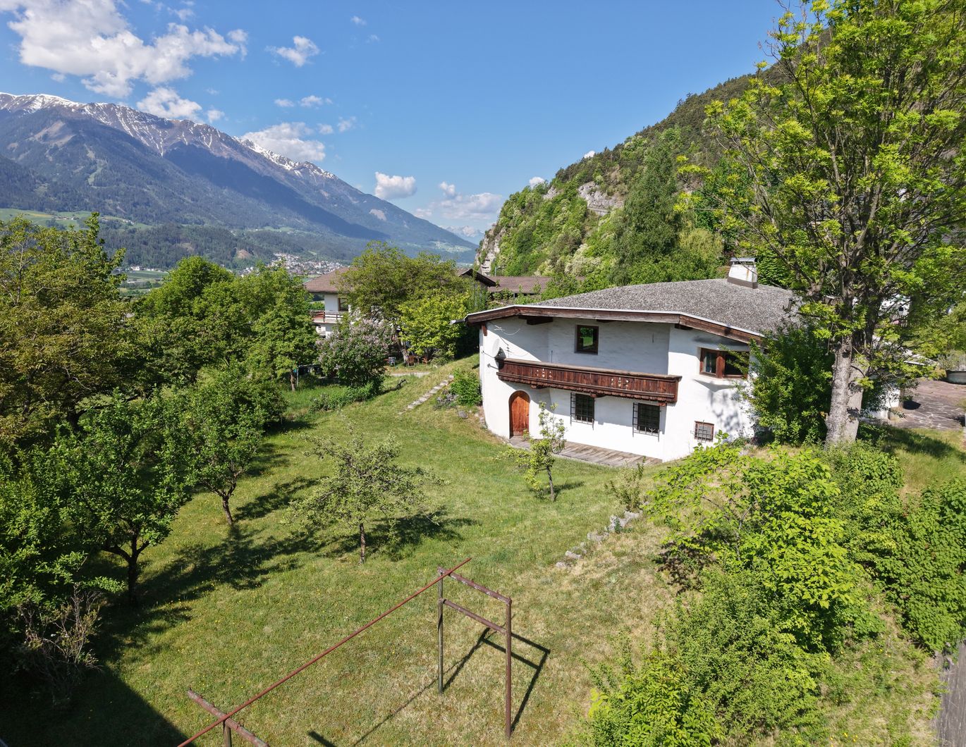 Wohnidylle in Zirl - großzügiges Einfamilienhaus im Mischgebiet auf zwei Parzellen