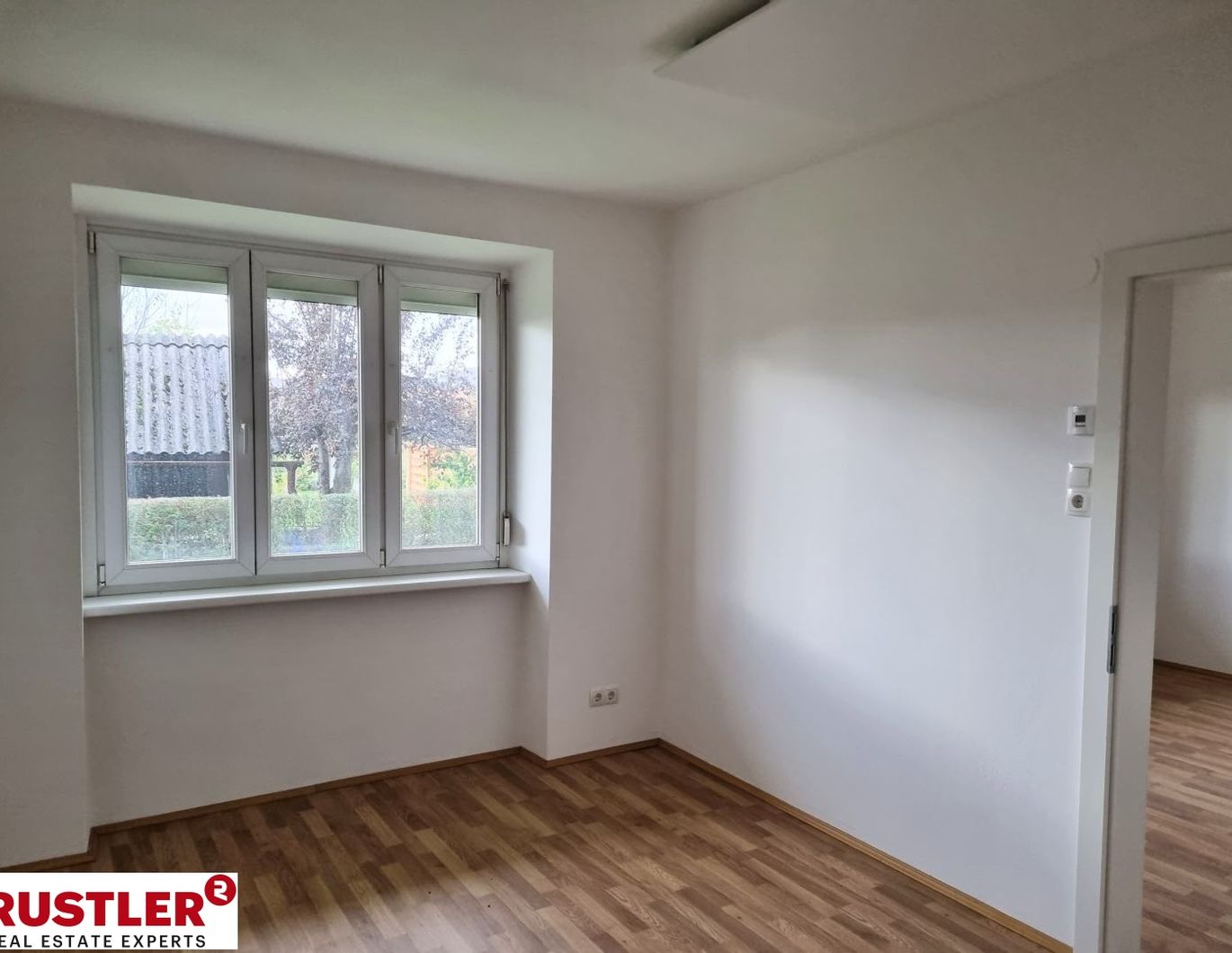 Modernisierte 2-Zimmerwohnung in ruhiger Lage - inklusive PKW Abstellplatz