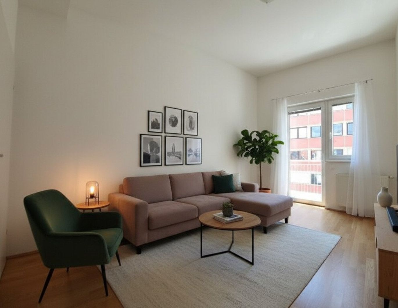 Graz - Geidorf - Provisionsfrei -Top moderne, lichtdurchflutete 2 Zimmerwohnung - WG geeignet, Innenhoflage, großer Balkon, Einbauküche