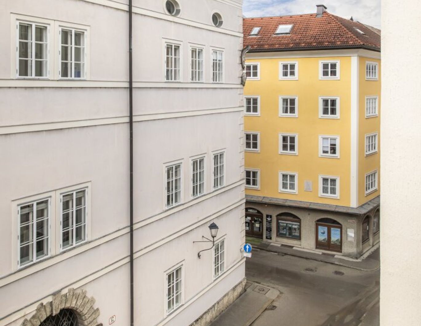 Modernisierte Altbauwohnung im historischem Stadthaus - Kaigasse