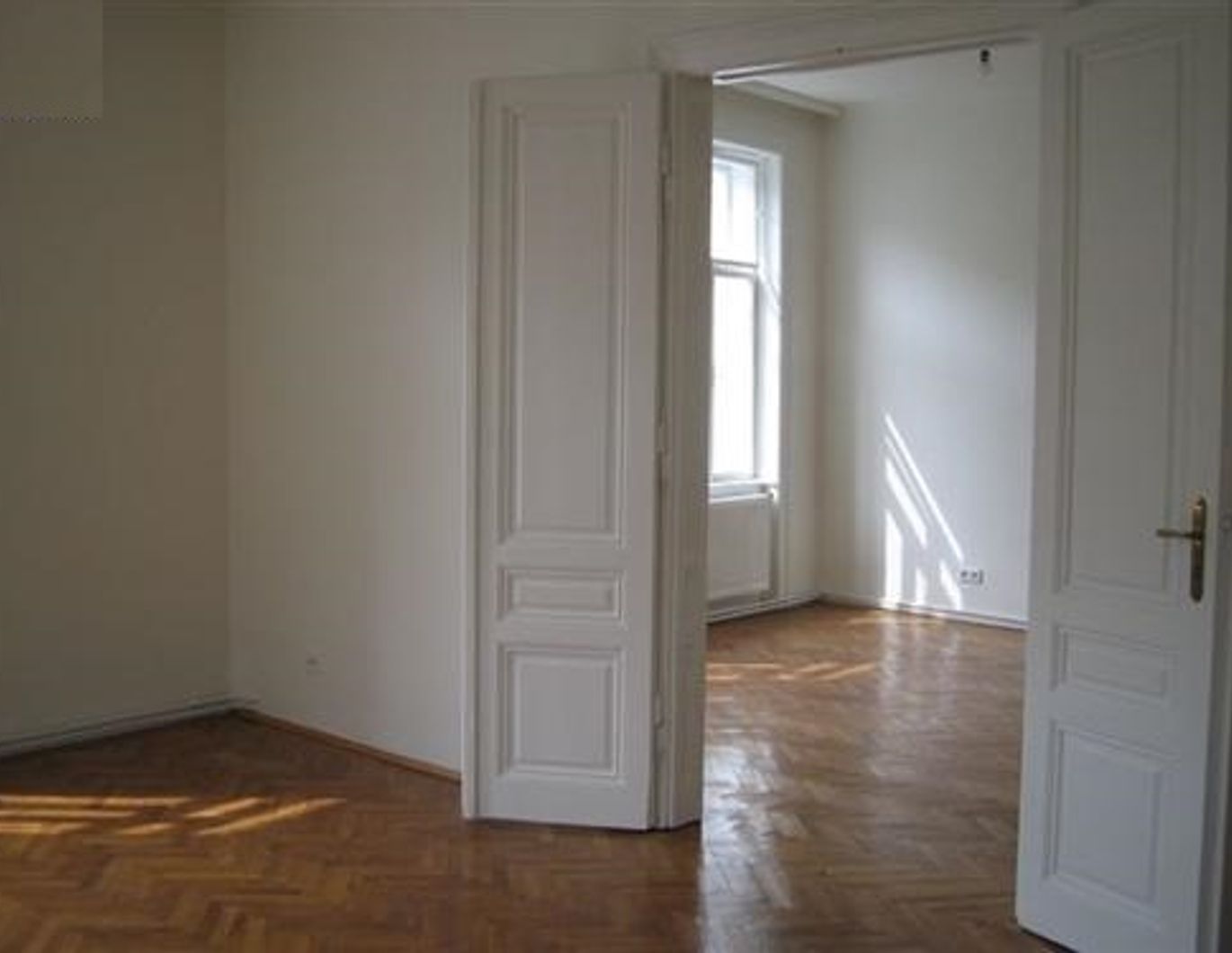 hell ruhig 87m2 4min U4