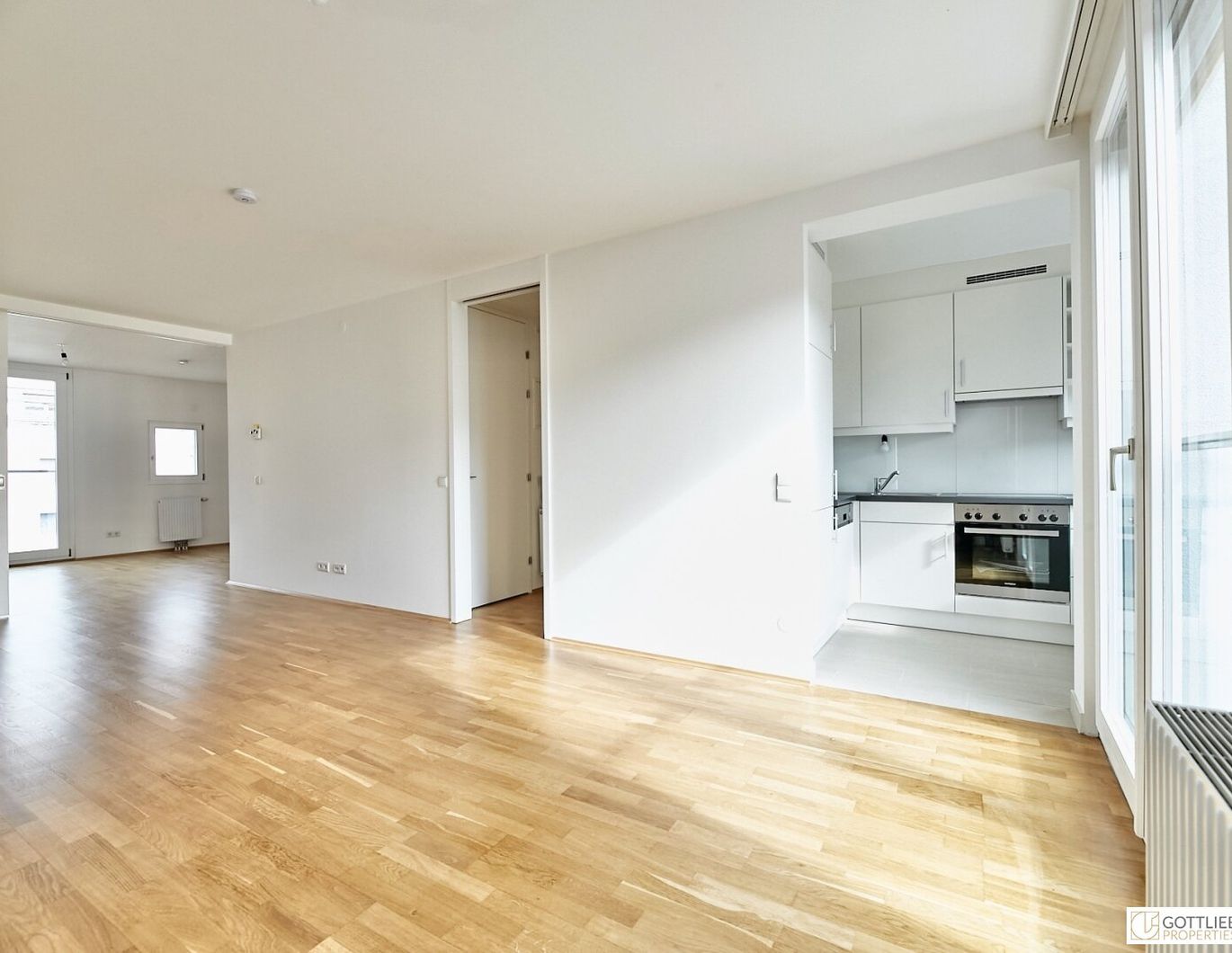 Grünruhelage nahe Glanzing! Perfekt geschnittene 2-Zimmer-Wohnung in Stockwerkslage