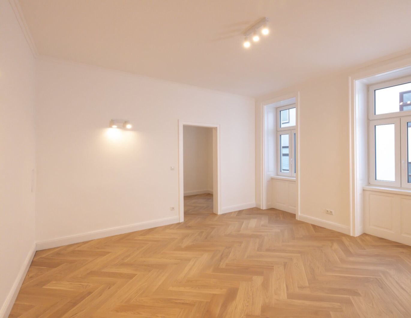 ERSTBEZUG: Altbauwohnung mit Balkon nahe dem beliebten Wiener Prater