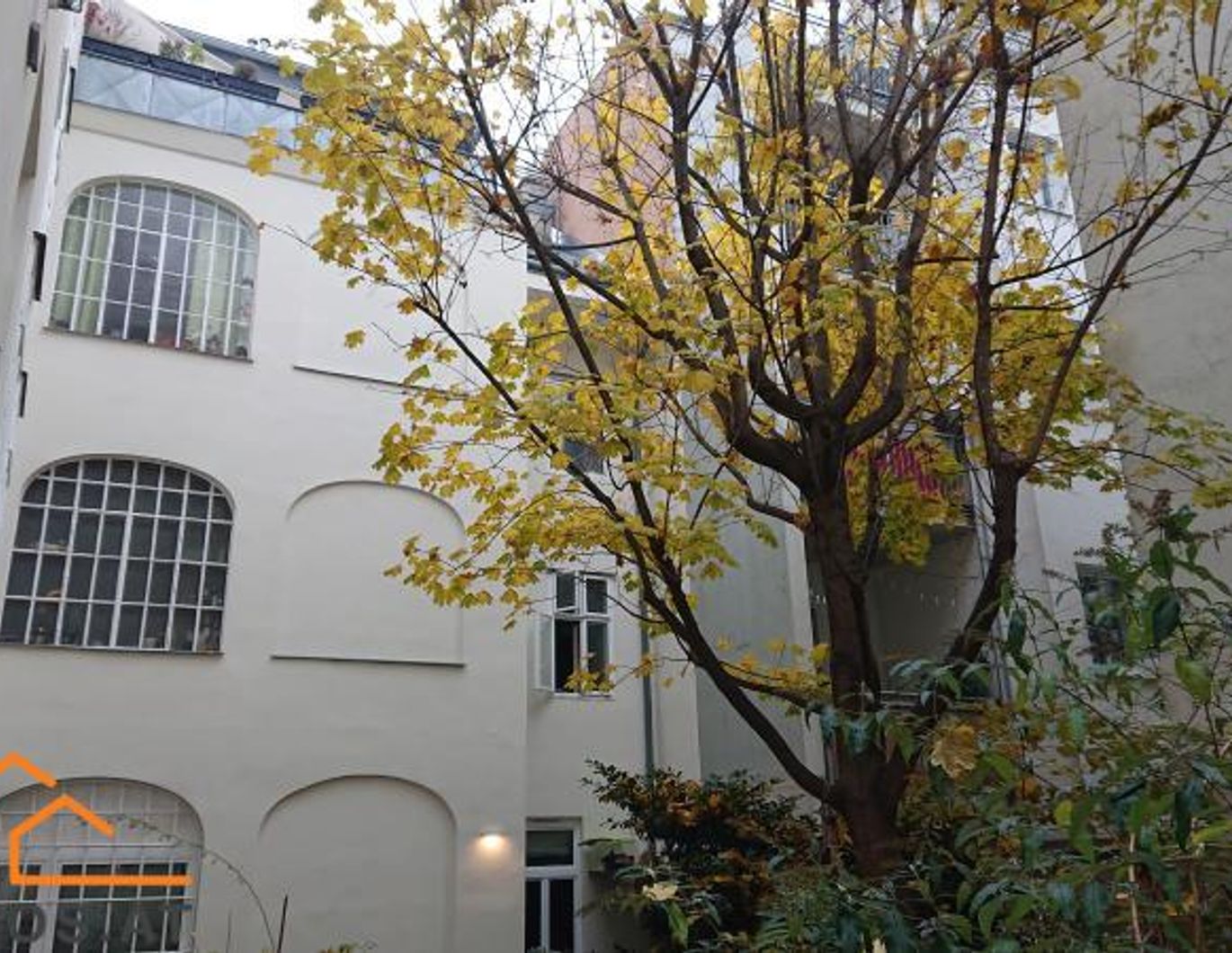 REPARATURBEDÜRFTIGE KLEINWOHNUNG â NÄHE AKH - U6