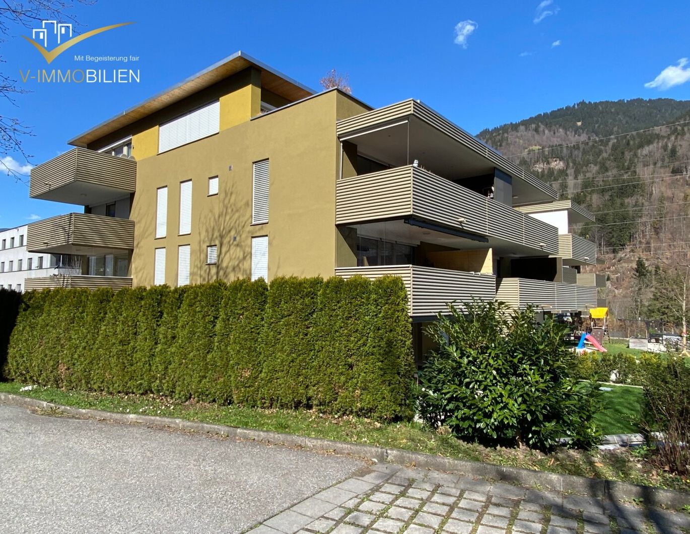 Zentrale-großzügige 5 Zimmer Eckgartenwohnung in Vandans