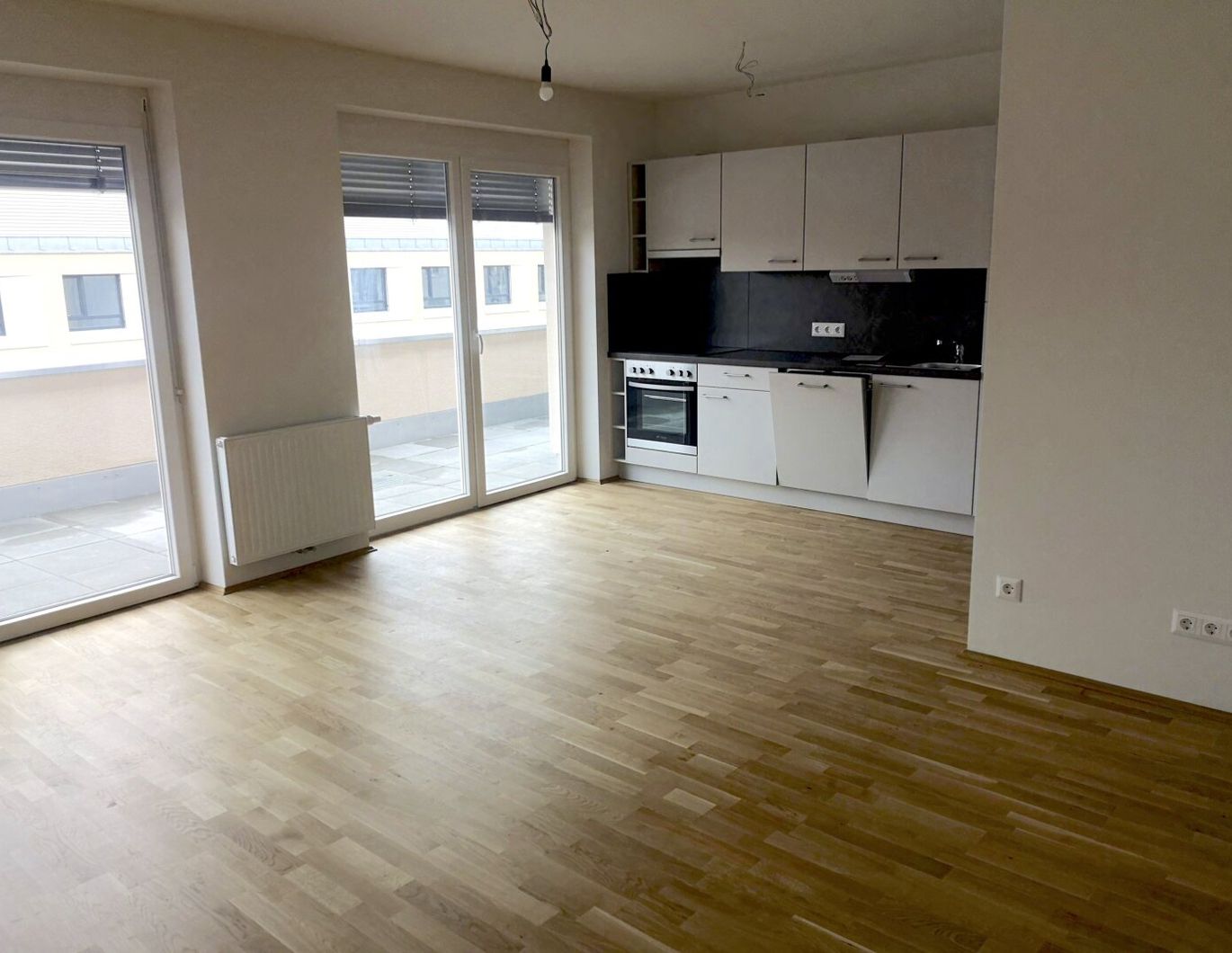 TRAUMHAFTE 3 Zimmer-Penthousewohnung mit 33m2 Dachterrasse in zentraler Lage