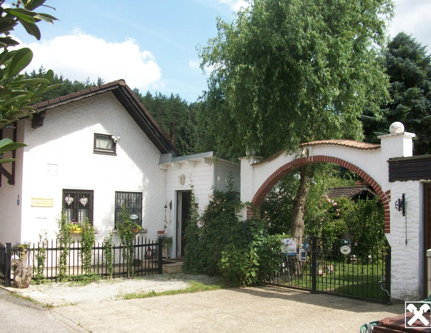 Schickes Landhaus in Oberdanegg im Gartenparadies! Tierhaltung möglich!
