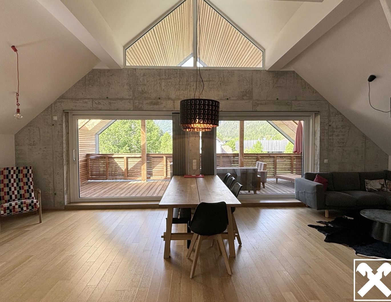 Traumhafte Penthouse Wohnung mit großem Balkon und Terrasse