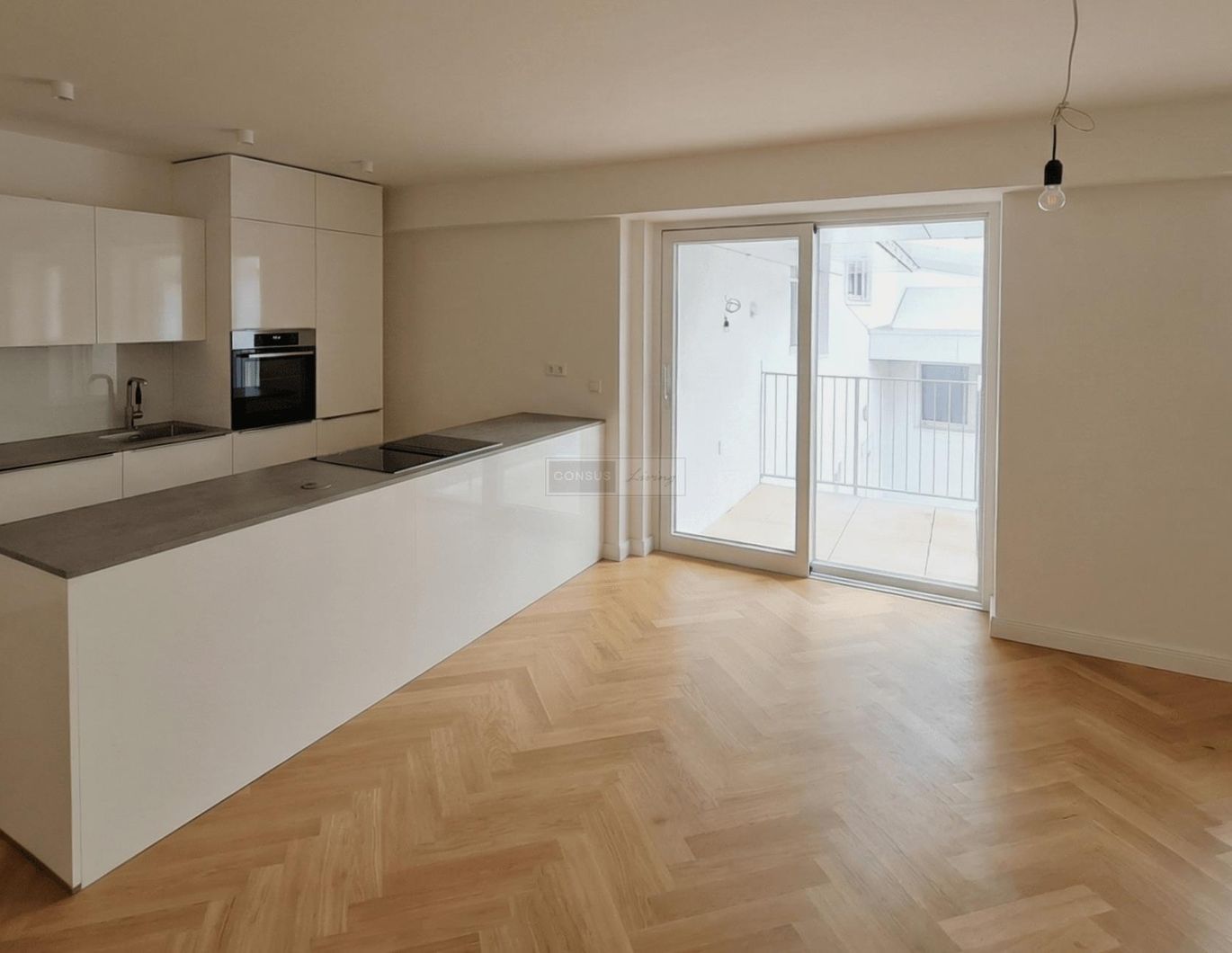 Exklusive Ruheoase bei der Urania: 4-Zimmer Dachgeschosswohnung mit Balkon & High-End Ausstattung