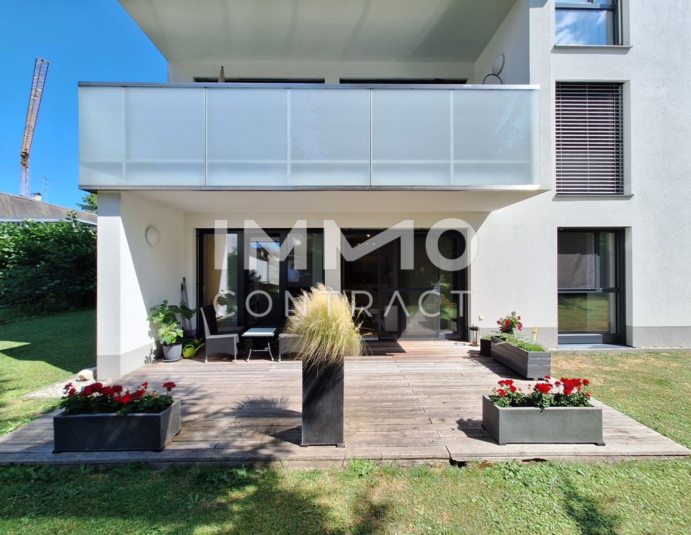 Elegante 3-Zimmer Gartenwohnung im Zentrum von Ried - inkl. Carport und Komplettausstattung