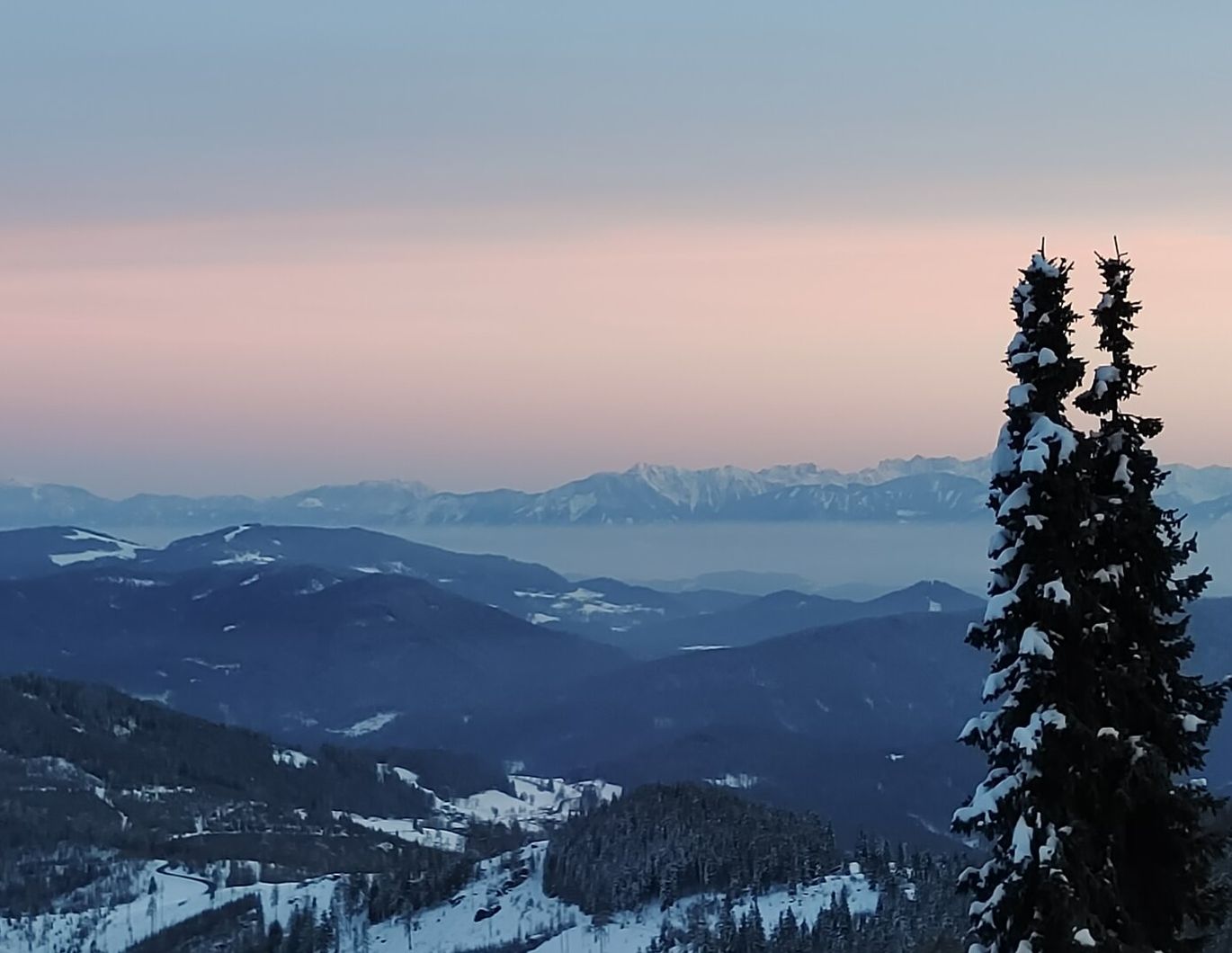 Kärnten: Hochrindl-Nähe Turracher Höhe: Zweitwohnsitz! Erstbezug! Honorarfrei für Käufer: innen! Schneesicherheit auf über 1600 Meter!