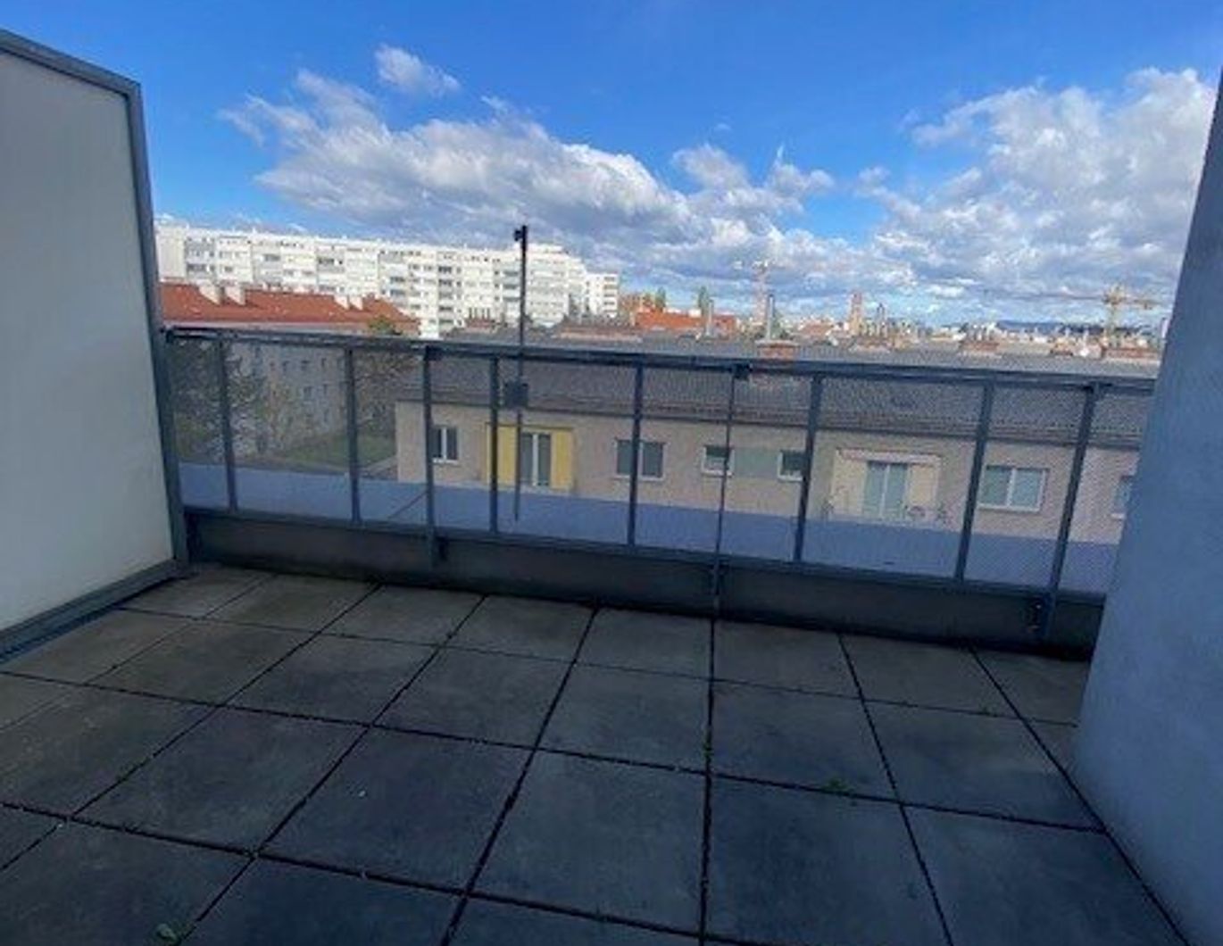 Neuwertige 2-Zimmer-Vorsorgewohnung mit Terrasse in 1220 Wien - Jetzt zugreifen!