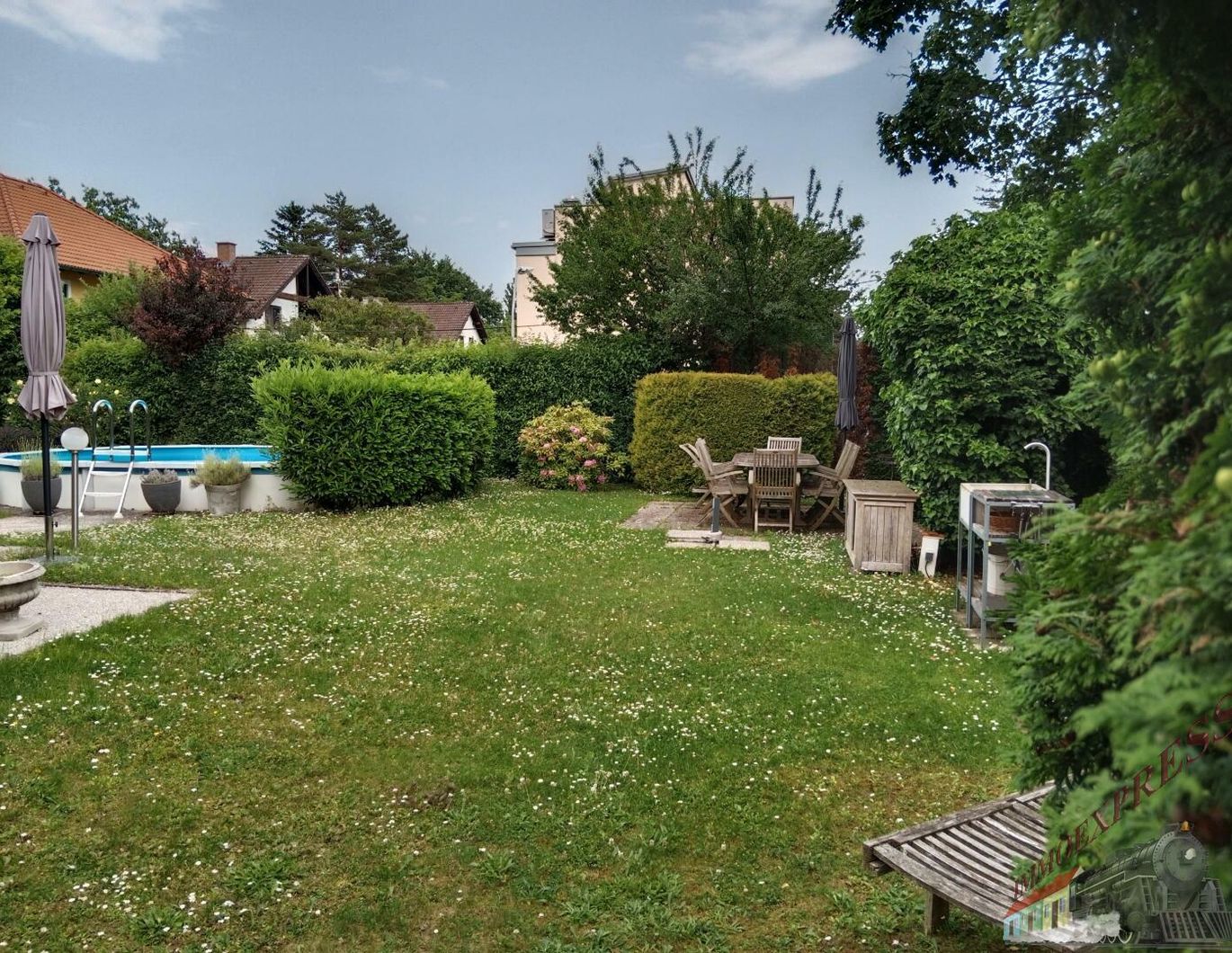1130Wien, Traumgrund mit lieben, winterfestem Haus, Topausstattung ! Pool