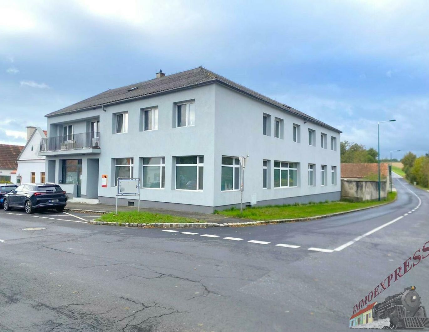 Großfamilien, Bauträger und Investoren aufgepasst - Büro/Ordination/Lager - Wohnungen + separates Haus