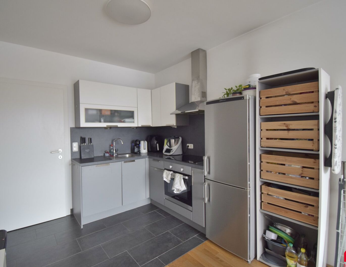 MODERNE 3-ZIMMER- WOHNUNG NÄHE JKU - WG GEEIGNET