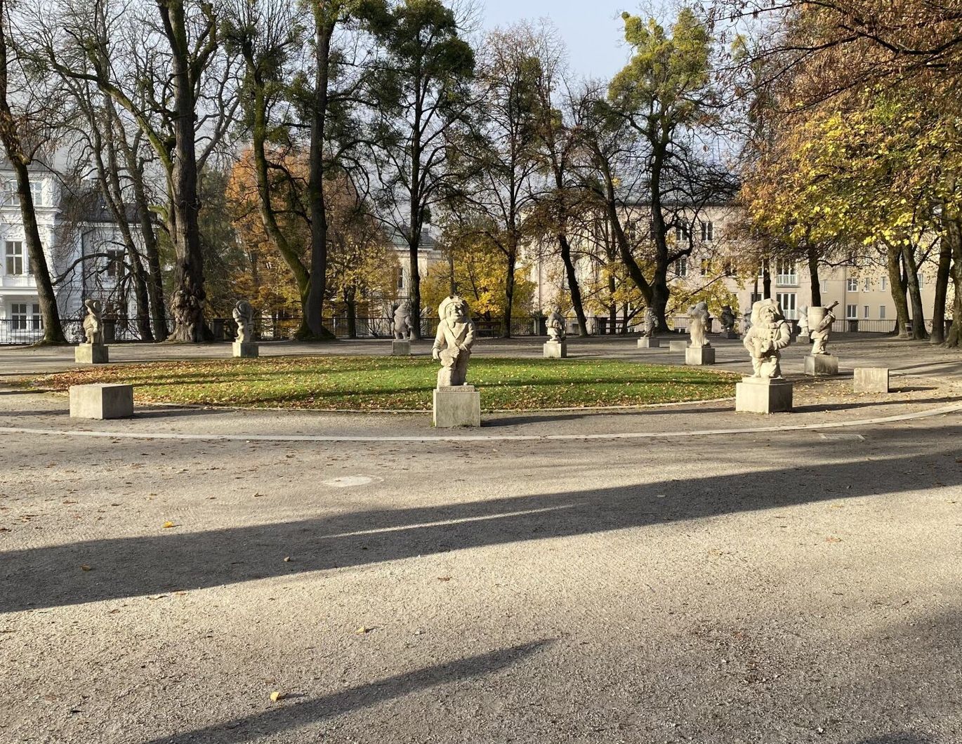 Großzügige, lichtdurchflutete 4-Zimmer-Wohnung beim Mirabellgarten