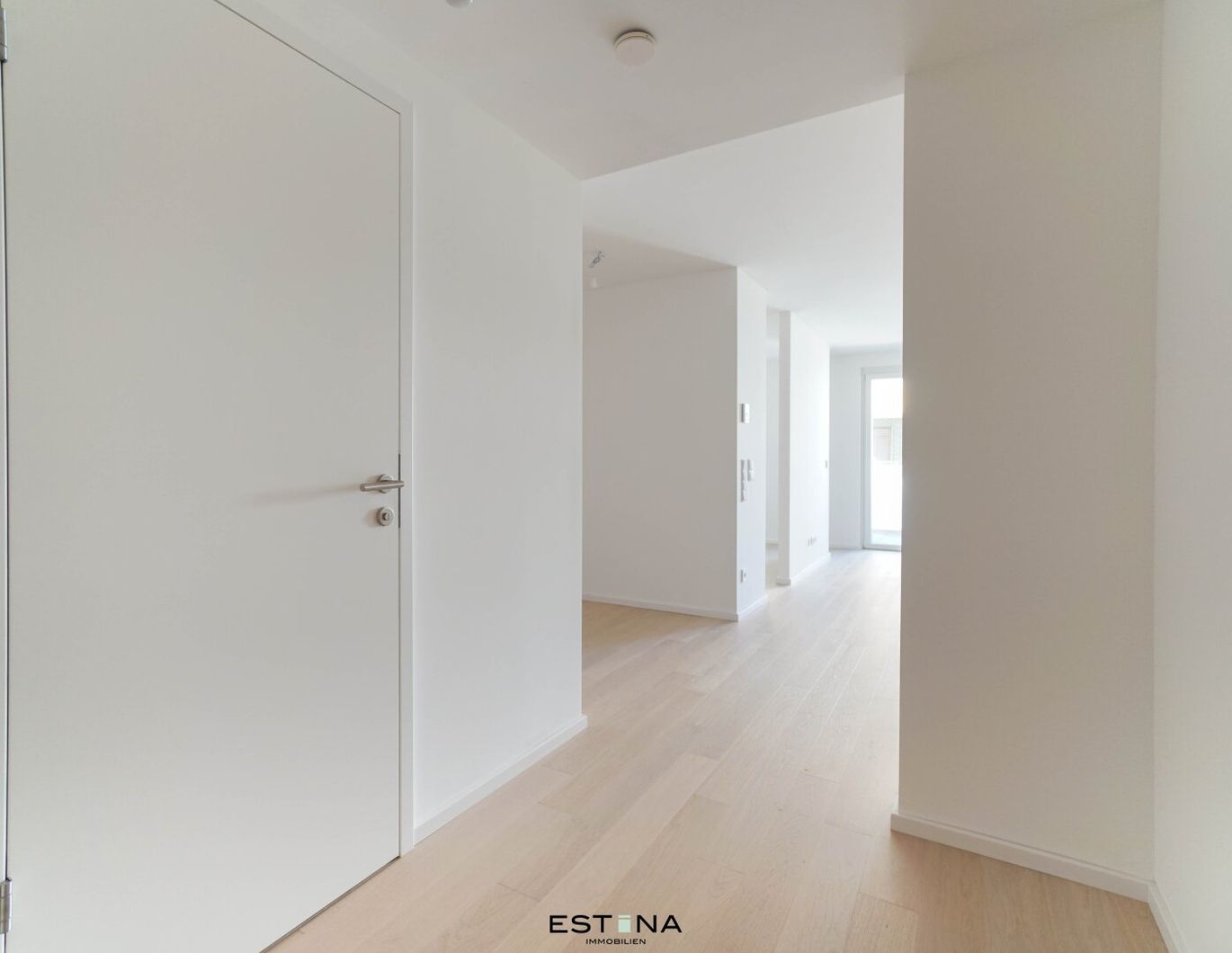 Nähe Erholungsgebiet Wienerberg - Pärchenwohnung mit Balkon