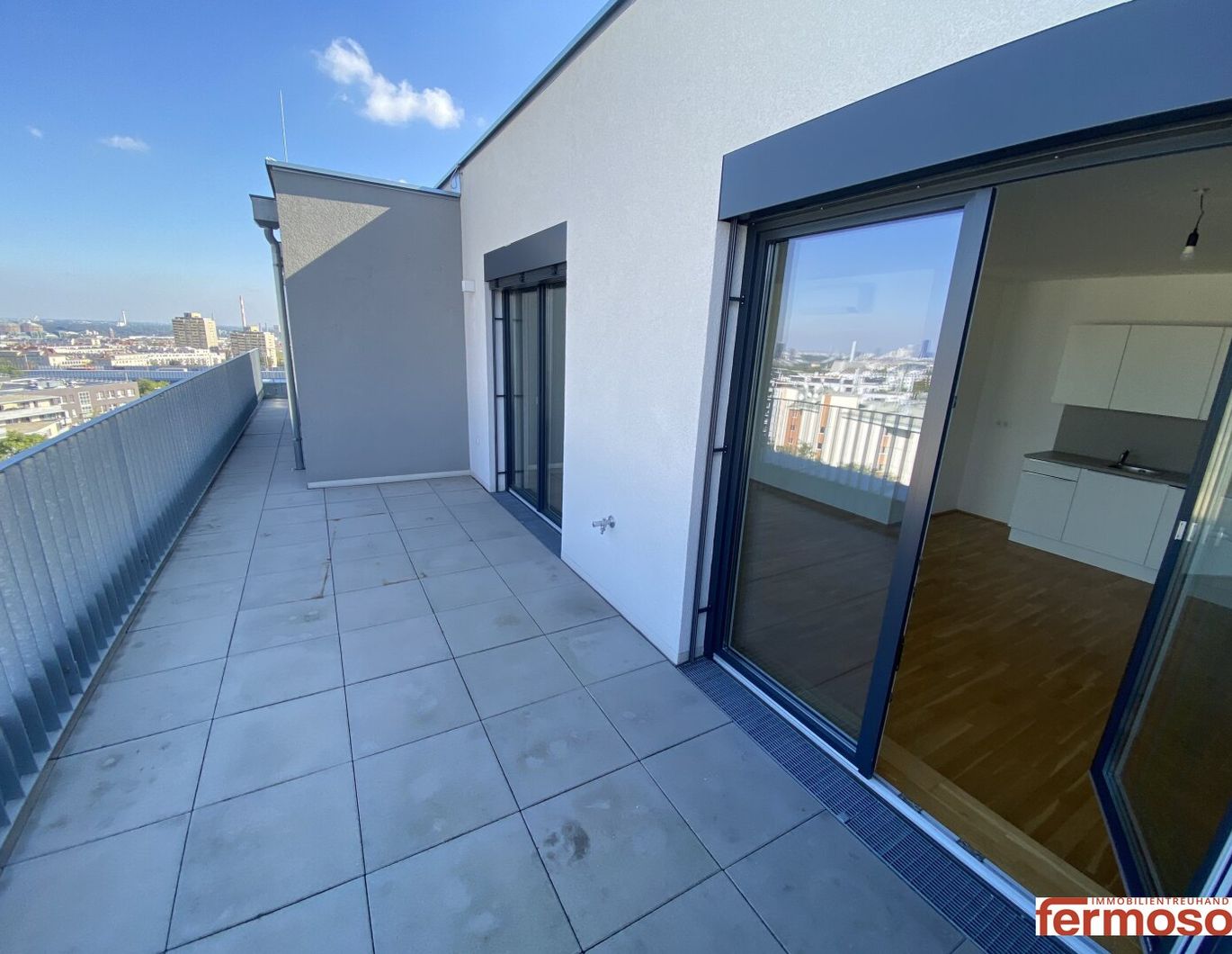 Stilvolle Dachgeschoßwohnung mit Weitblick - 1100 Wien