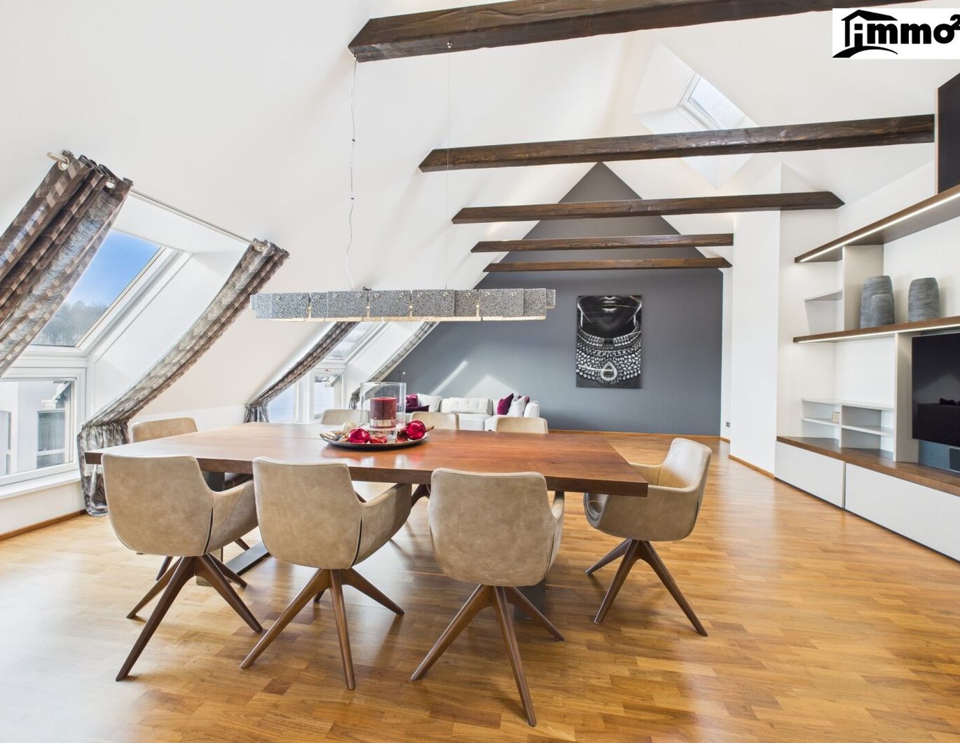 Exklusives City-Penthouse in St. Veit: Luxus, vollmöbliert - mega Aussicht und Tiefgarage!