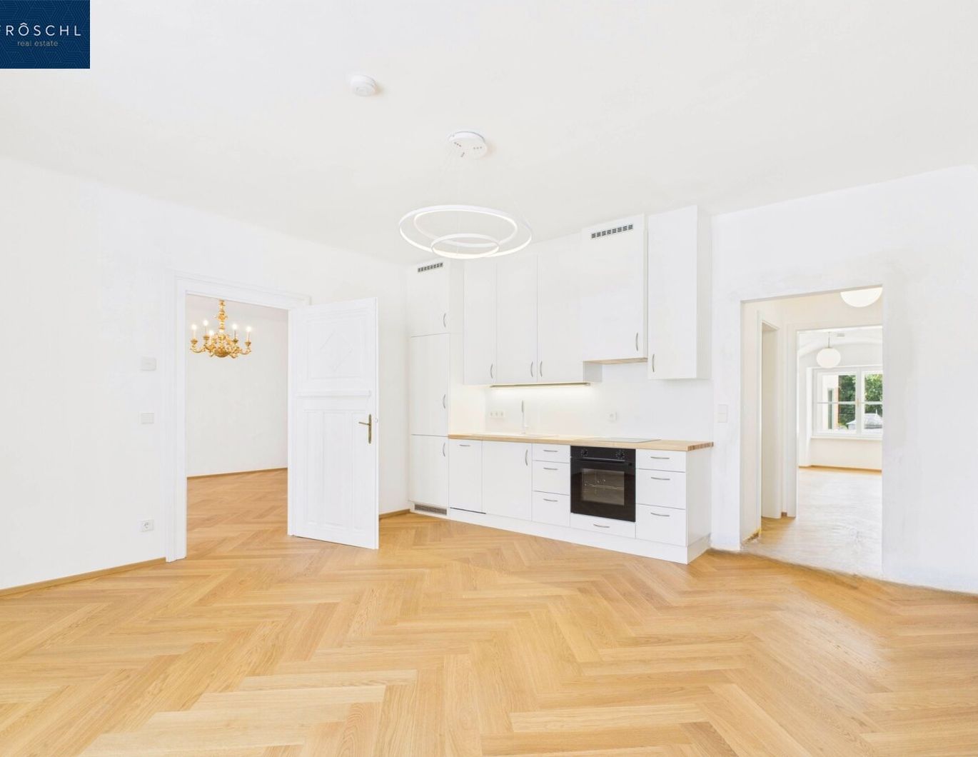 Historische Eleganz trifft modernen Wohnkomfort - Top 2 Wohnung