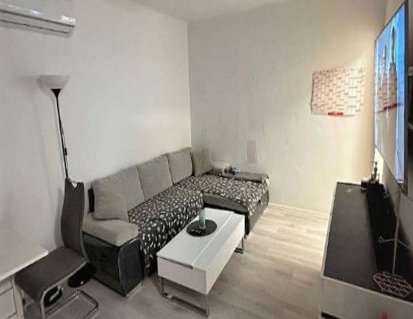 Schöne 2-Zimmer-Wohnung mit EBK und Balkon