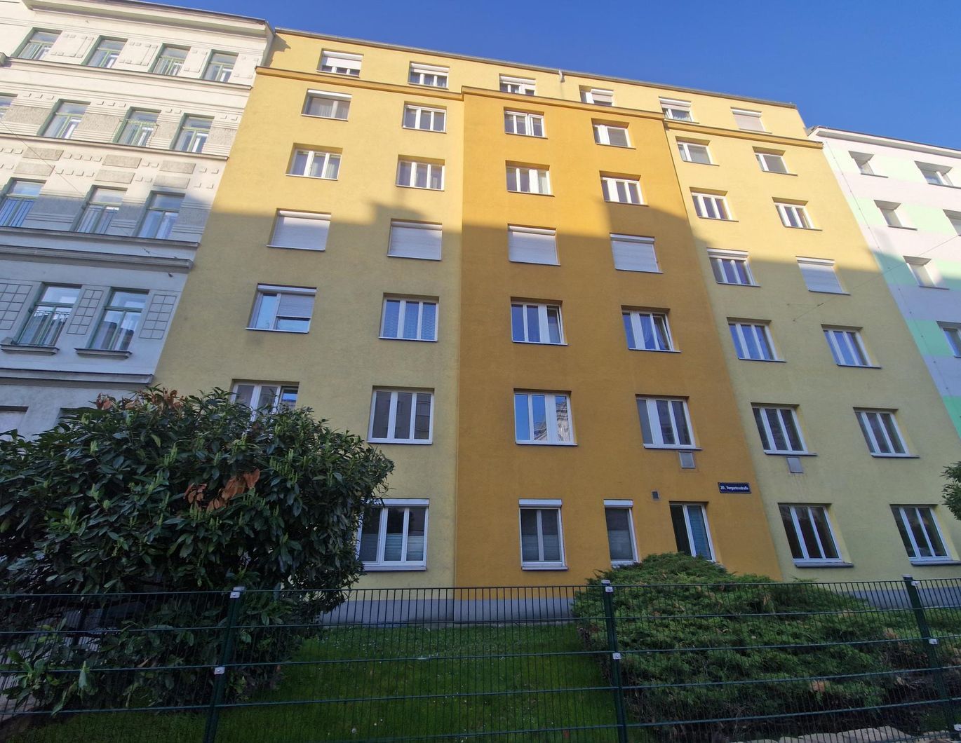 ATTRAKTIVE, GUT GESCHNITTENE 3-ZIMMER-EIGENTUMSWOHNUNG IN BELIEBTER WOHNLAGE