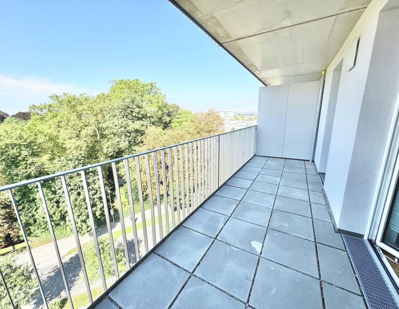 BALKONTRAUM | HELLE 2 ZIMMER | HOCHWERTIGE AUSSTATTUNG | TOPLAGE