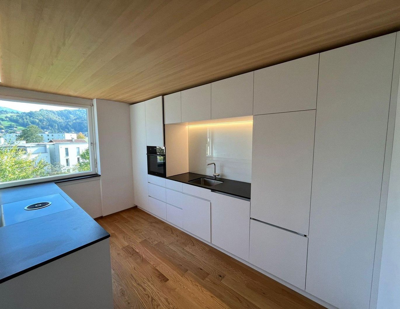 3 Zimmerwohnung mit Karrenblick