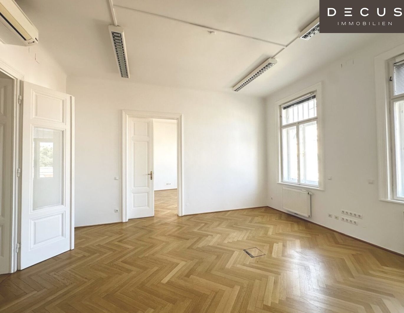 | 4 ZIMMER | SIEBENSTERNGASSE | AB SOFORT VERFÜGBAR | ALTBAU | BESICHTIGUNGEN MÖGLICH